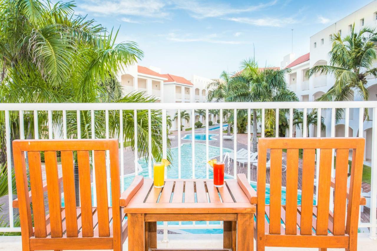 Be Live Collection Punta Cana (Adults Only) Ngoại thất bức ảnh Balcony view of the pool at the hotel